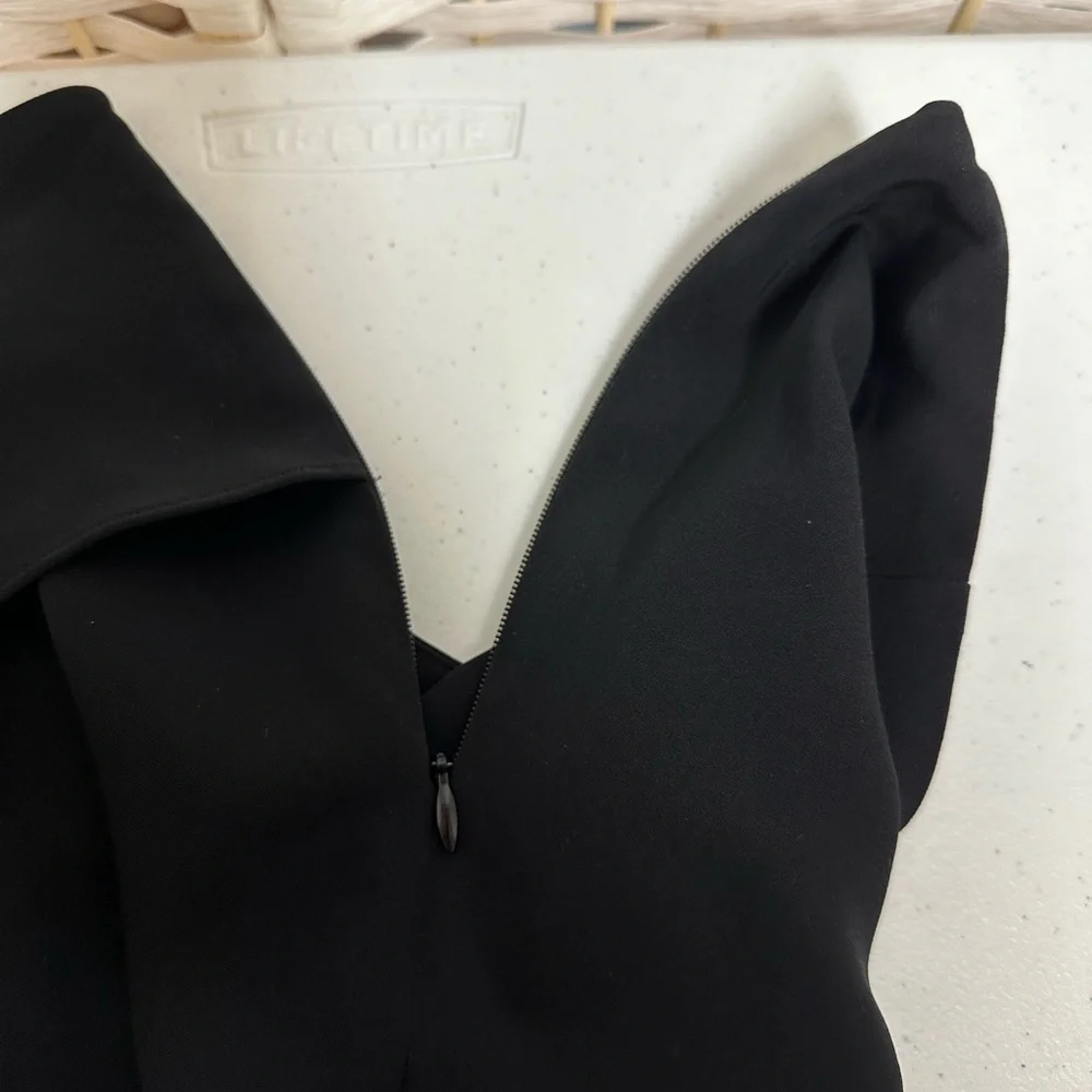 Bar III dress black shorts‎ size 6 women’s